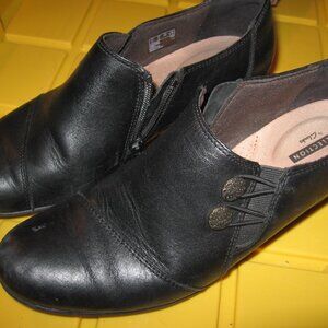 Clarks Black Leather Emily Style Side Zip Dress Shoe Women's Size 8M